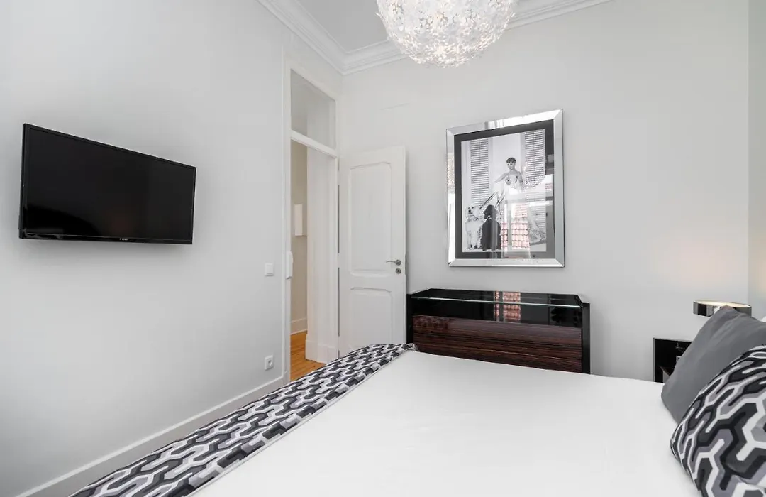 Whome | Prime Location Design Family Apartment-1